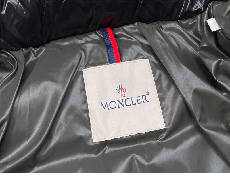 Moncler 몽클레어 Maya 마야 숏 다운 패딩 자켓 레플리카 15번 이미지 - 의류 | 세미샵 레플리카 사이트