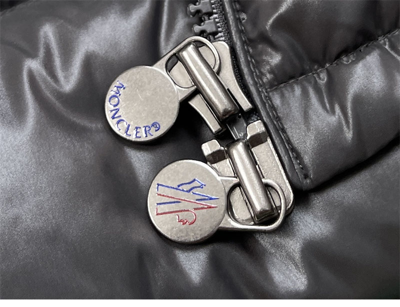 Moncler 몽클레어 Maya 마야 숏 다운 패딩 자켓 레플리카 24번 이미지 - 의류 | 세미샵 레플리카 사이트