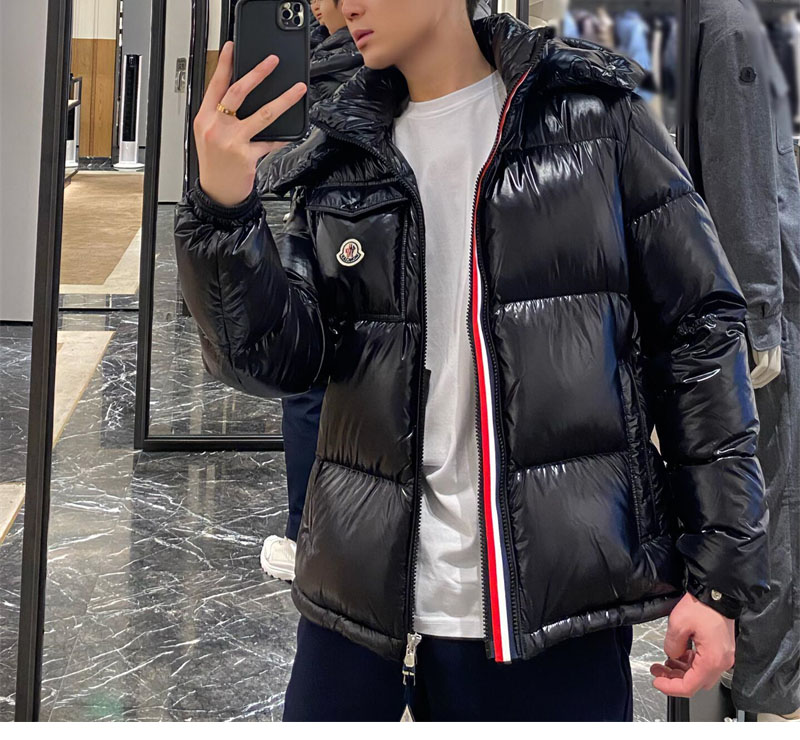 Moncler 몽클레어 Montbeliard 몽벨리아르 후드 숏 다운 패딩 자켓 레플리카 3번 이미지 - 의류 | 세미샵 레플리카 사이트