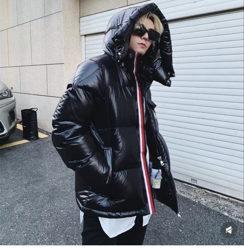 Moncler 몽클레어 Montbeliard 몽벨리아르 후드 숏 다운 패딩 자켓 레플리카 4번 이미지 - 의류 | 세미샵 레플리카 사이트