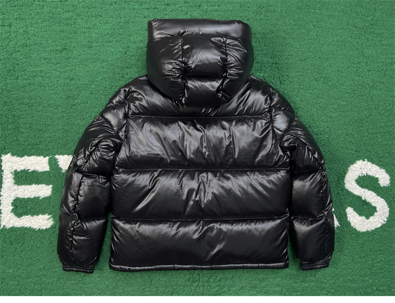 Moncler 몽클레어 Montbeliard 몽벨리아르 후드 숏 다운 패딩 자켓 레플리카 7번 이미지 - 의류 | 세미샵 레플리카 사이트