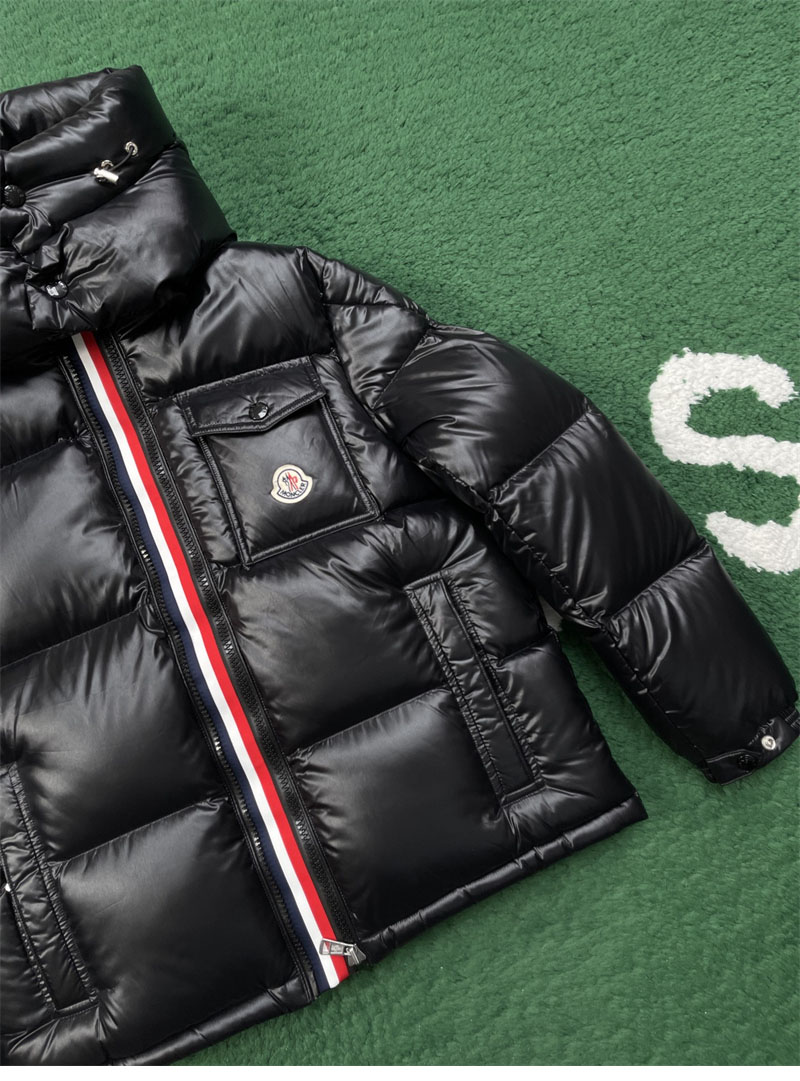 Moncler 몽클레어 Montbeliard 몽벨리아르 후드 숏 다운 패딩 자켓 레플리카 8번 이미지 - 의류 | 세미샵 레플리카 사이트