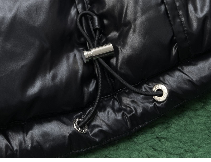 Moncler 몽클레어 Montbeliard 몽벨리아르 후드 숏 다운 패딩 자켓 레플리카 13번 이미지 - 의류 | 세미샵 레플리카 사이트