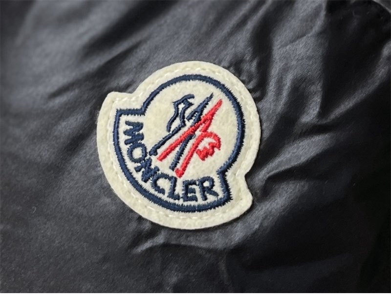 Moncler 몽클레어 Parana 파라나 후드 숏 다운 패딩 자켓 레플리카 12번 이미지 - 의류 | 세미샵 레플리카 사이트