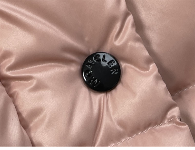 Moncler 몽클레어 Parana 파라나 후드 숏 다운 패딩 자켓 레플리카 23번 이미지 - 의류 | 세미샵 레플리카 사이트