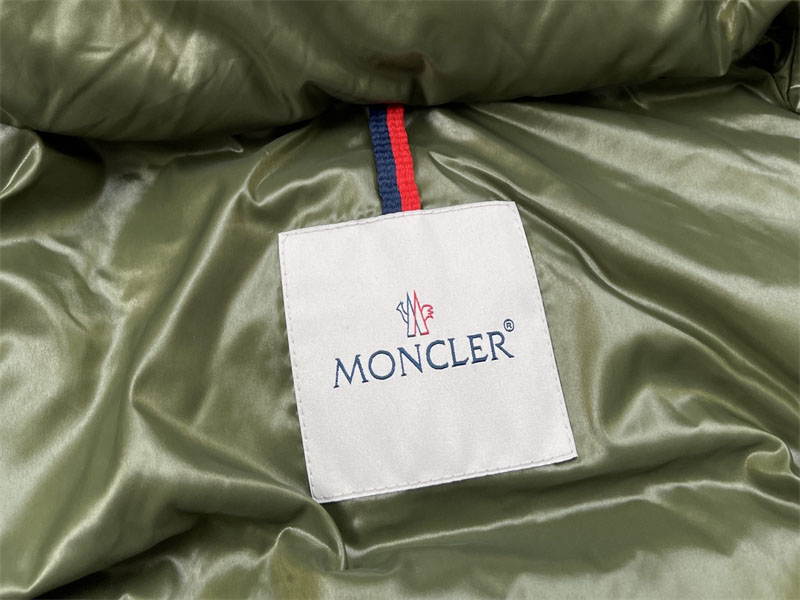 Moncler 몽클레어 Parana 파라나 후드 숏 다운 패딩 자켓 레플리카 24번 이미지 - 의류 | 세미샵 레플리카 사이트
