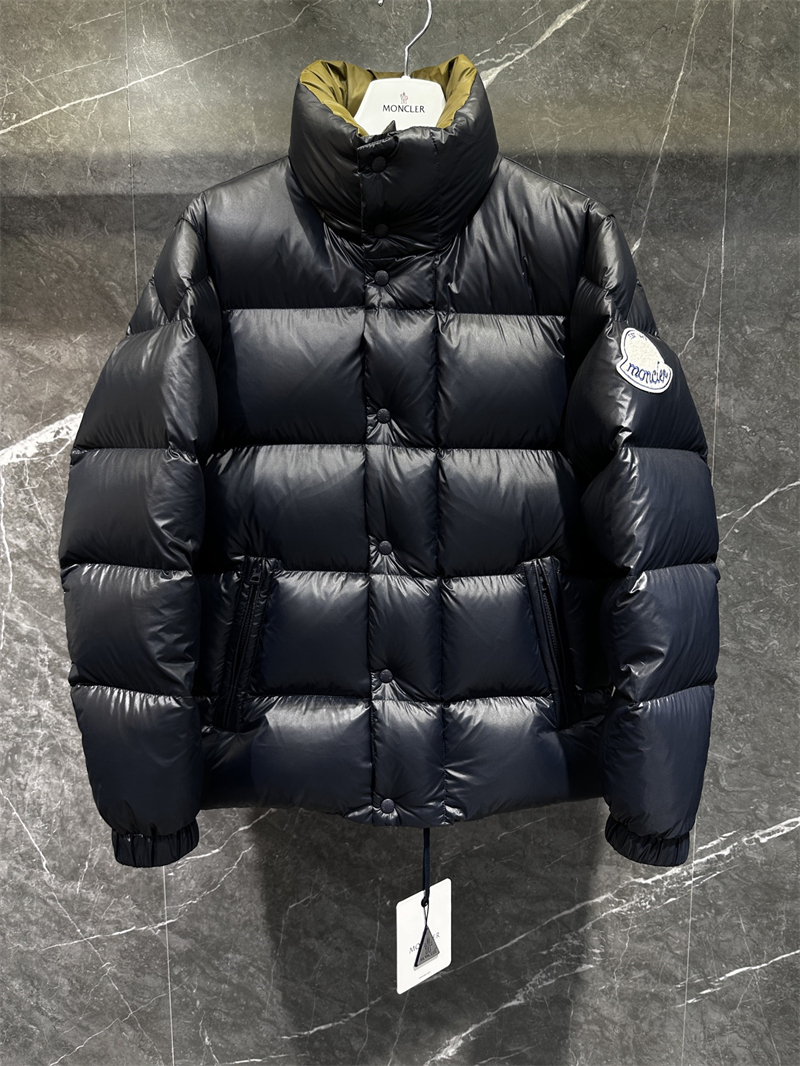 Moncler 몽클레어 Tripiti 트리피티 숏 다운 자켓 레플리카 4번 이미지 - 의류 | 세미샵 레플리카 사이트