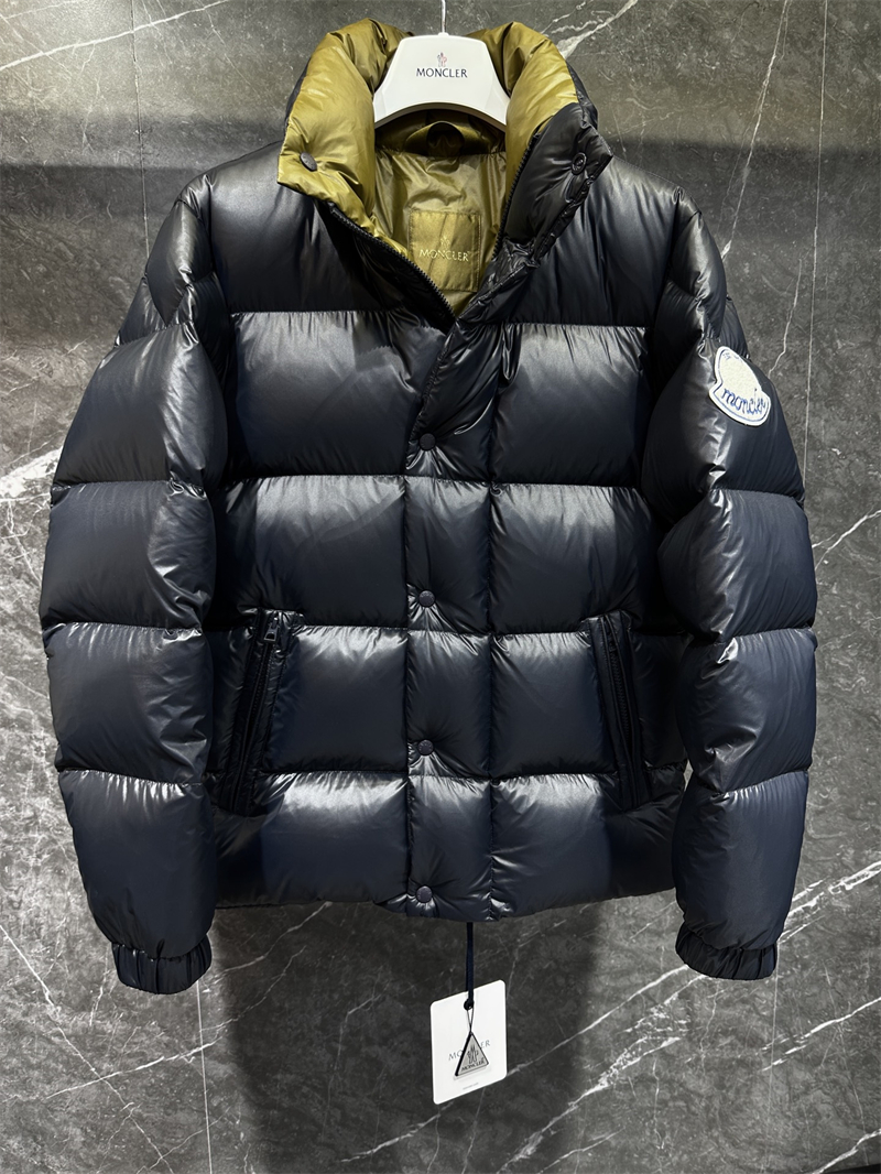 Moncler 몽클레어 Tripiti 트리피티 숏 다운 자켓 레플리카 6번 이미지 - 의류 | 세미샵 레플리카 사이트