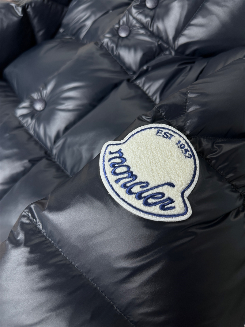 Moncler 몽클레어 Tripiti 트리피티 숏 다운 자켓 레플리카 11번 이미지 - 의류 | 세미샵 레플리카 사이트