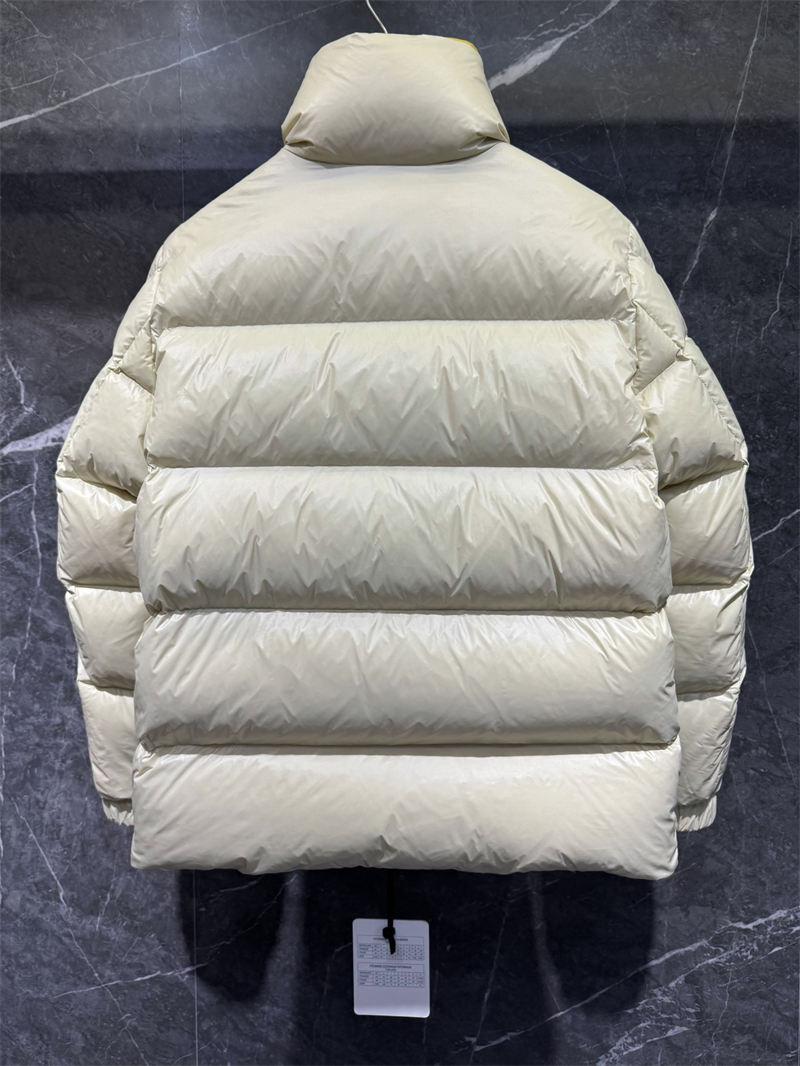 Moncler 몽클레어 Tripiti 트리피티 숏 다운 자켓 레플리카 19번 이미지 - 의류 | 세미샵 레플리카 사이트