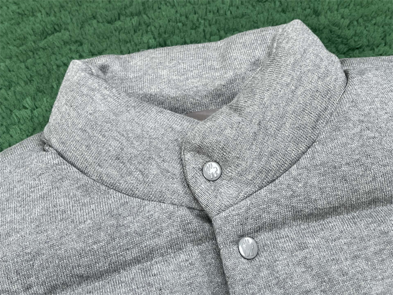 Moncler 몽클레어 x 프라그먼트 코튼 다운 질레 레플리카 7번 이미지 - 의류 | 세미샵 레플리카 사이트