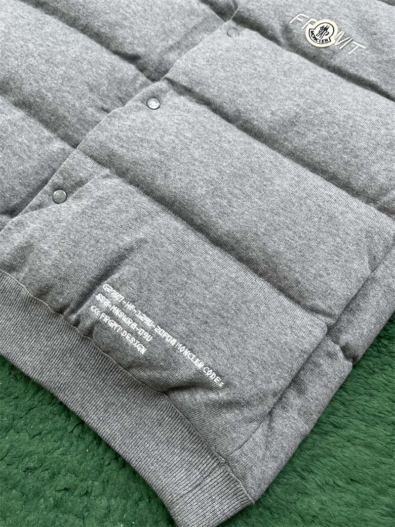 Moncler 몽클레어 x 프라그먼트 코튼 다운 질레 레플리카 11번 이미지 - 의류 | 세미샵 레플리카 사이트