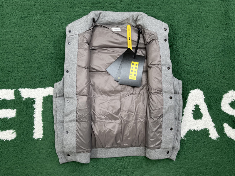 Moncler 몽클레어 x 프라그먼트 코튼 다운 질레 레플리카 13번 이미지 - 의류 | 세미샵 레플리카 사이트