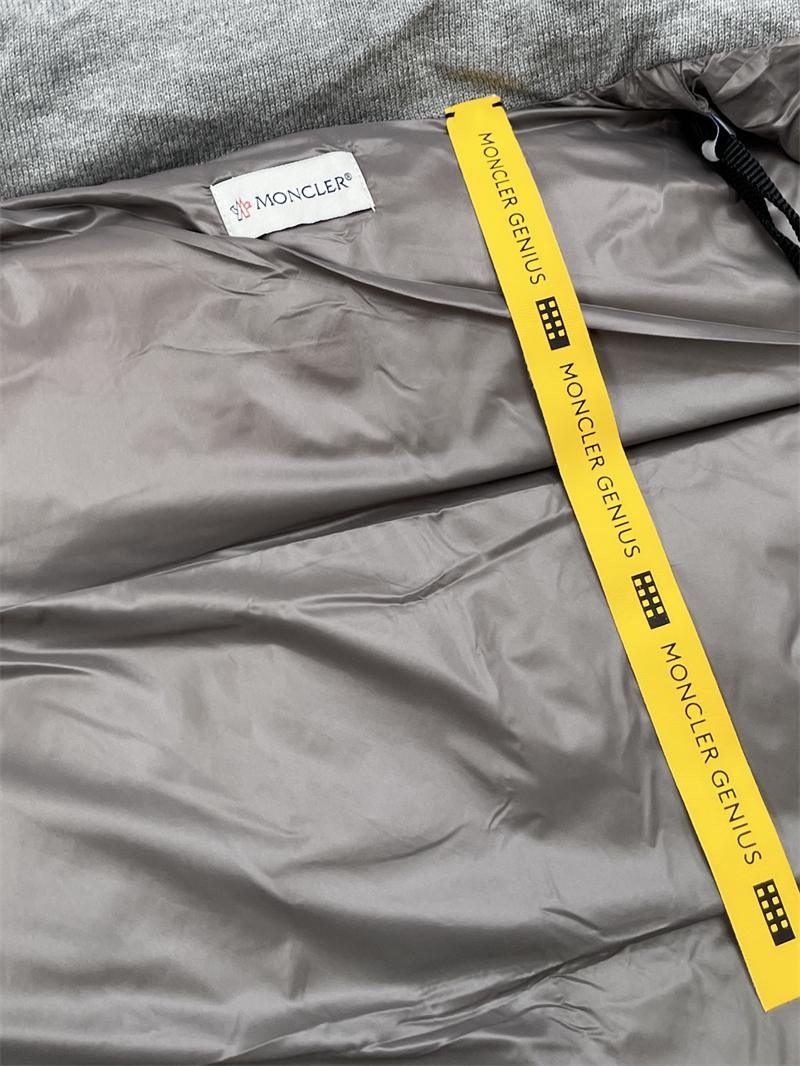 Moncler 몽클레어 x 프라그먼트 코튼 다운 질레 레플리카 16번 이미지 - 의류 | 세미샵 레플리카 사이트