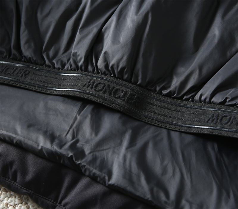 Moncler 몽클레어 그레노블 Fellberg 펠버그 숏 다운 패딩 자켓 레플리카 11번 이미지 - 의류 | 세미샵 레플리카 사이트