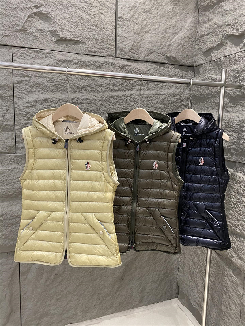 Moncler 몽클레어 그레노블 Karura 카루라 후드 숏 다운 자켓 레플리카 5번 이미지 - 의류 | 세미샵 레플리카 사이트