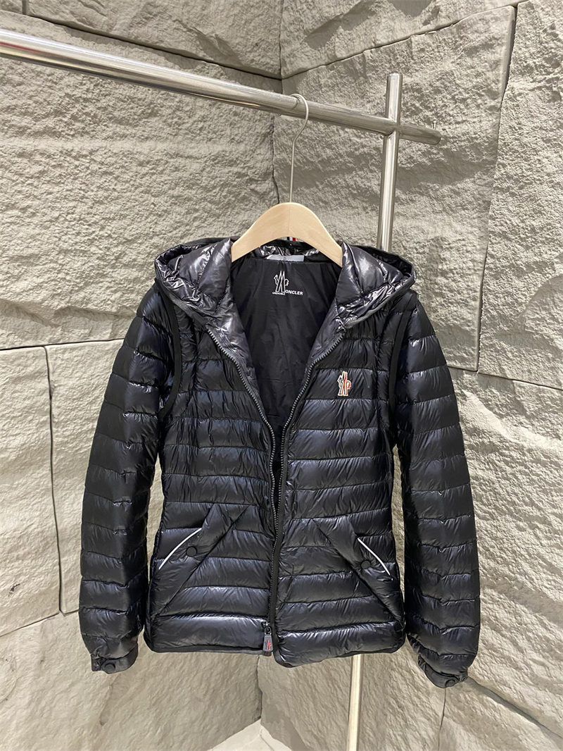 Moncler 몽클레어 그레노블 Karura 카루라 후드 숏 다운 자켓 레플리카 12번 이미지 - 의류 | 세미샵 레플리카 사이트