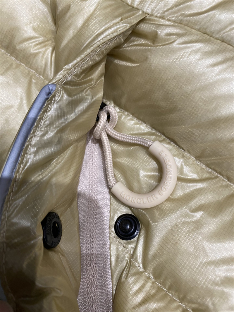 Moncler 몽클레어 그레노블 Karura 카루라 후드 숏 다운 자켓 레플리카 21번 이미지 - 의류 | 세미샵 레플리카 사이트