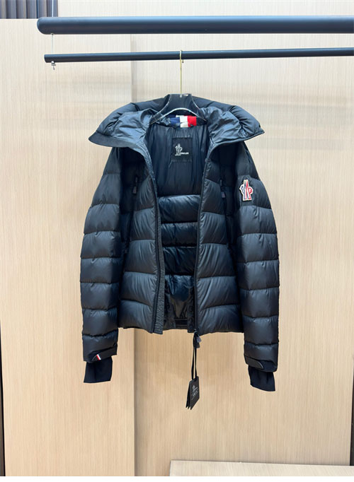 Moncler 몽클레어 그레노블 카무락 Camurac 숏 다운 패딩 자켓 레플리카 6번 이미지 - 의류 | 세미샵 레플리카 사이트