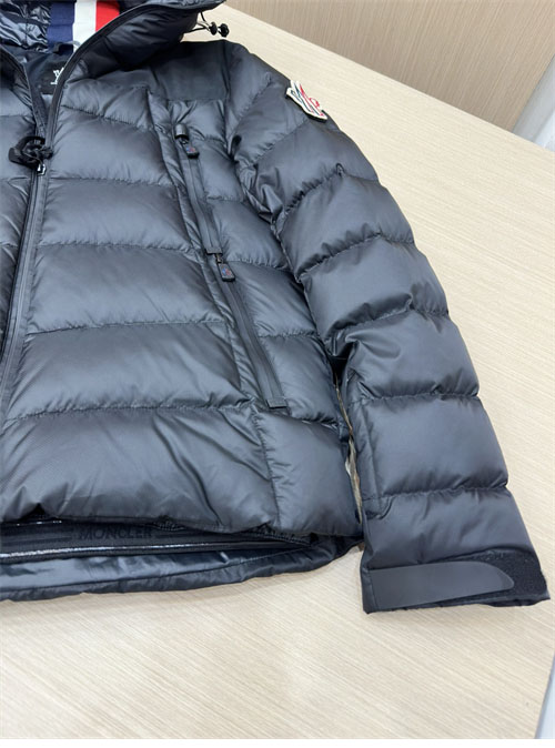 Moncler 몽클레어 그레노블 카무락 Camurac 숏 다운 패딩 자켓 레플리카 11번 이미지 - 의류 | 세미샵 레플리카 사이트