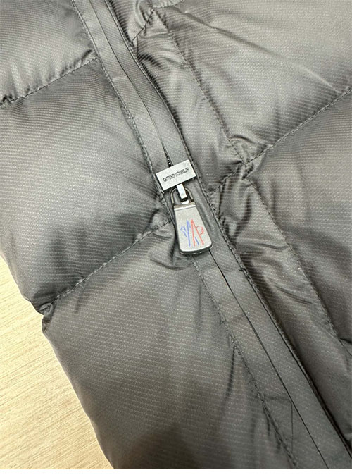 Moncler 몽클레어 그레노블 카무락 Camurac 숏 다운 패딩 자켓 레플리카 16번 이미지 - 의류 | 세미샵 레플리카 사이트