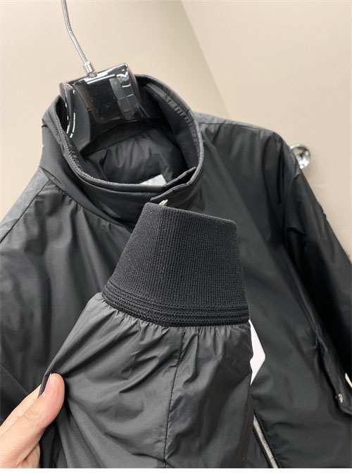 Moncler 몽클레어 라라몬 Laramon 숏 다운 자켓 레플리카 8번 이미지 - 의류 | 세미샵 레플리카 사이트