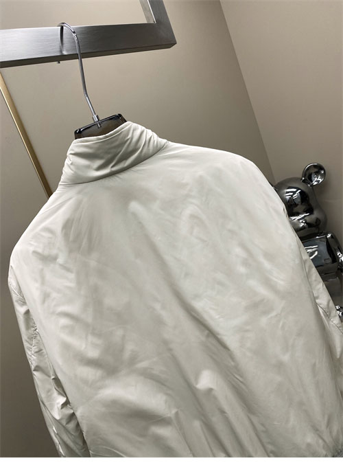 Moncler 몽클레어 라라몬 Laramon 숏 다운 자켓 레플리카 29번 이미지 - 의류 | 세미샵 레플리카 사이트