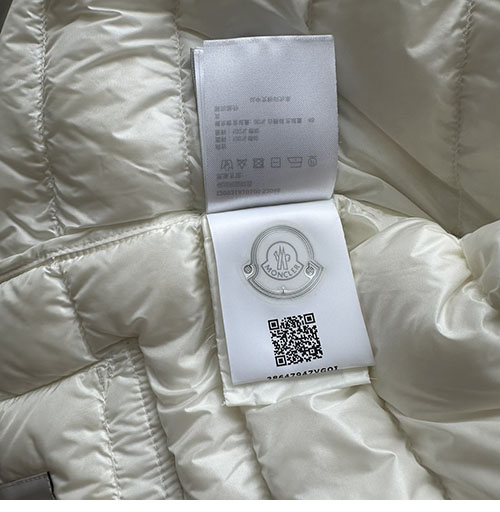 Moncler 몽클레어 란스 Lans 여성 숏 경량 패딩 3컬러 레플리카 20번 이미지 - 의류 | 세미샵 레플리카 사이트