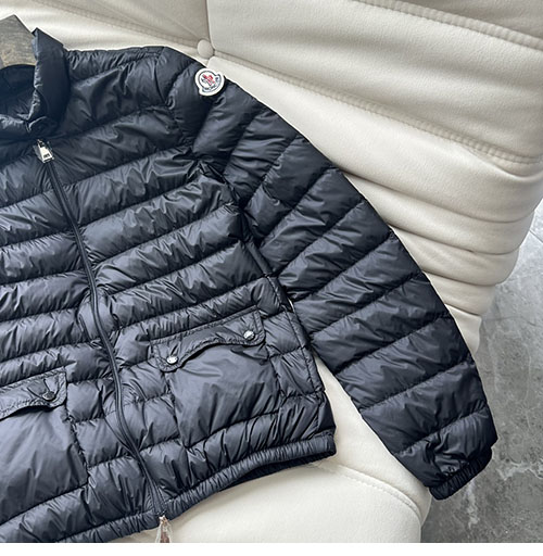 Moncler 몽클레어 란스 Lans 여성 숏 경량 패딩 3컬러 레플리카 24번 이미지 - 의류 | 세미샵 레플리카 사이트