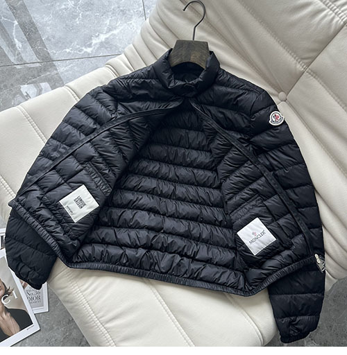Moncler 몽클레어 란스 Lans 여성 숏 경량 패딩 3컬러 레플리카 27번 이미지 - 의류 | 세미샵 레플리카 사이트