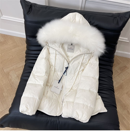 Moncler 몽클레어 로쿠스텔 Locustelle 폭스퍼 패딩 다운 자켓 레플리카 3번 이미지 - 의류 | 세미샵 레플리카 사이트