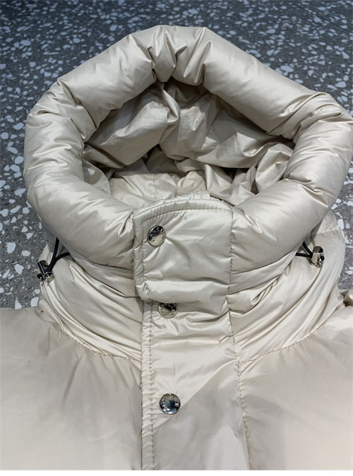 Moncler 몽클레어 리슬러 Risler 패딩 다운 자켓 3컬러 레플리카 15번 이미지 - 의류 | 세미샵 레플리카 사이트