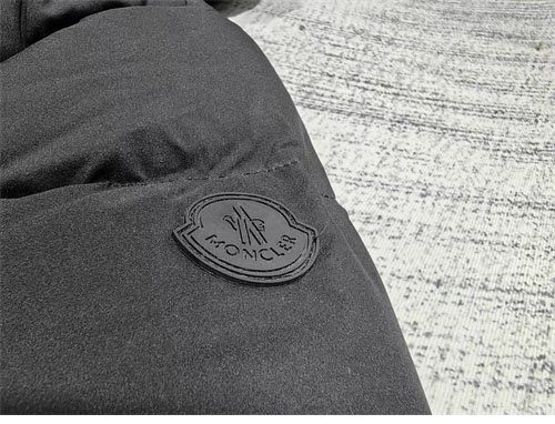 Moncler 몽클레어 마데이라 Madeira 숏 다운 패딩 자켓 레플리카 23번 이미지 - 의류 | 세미샵 레플리카 사이트