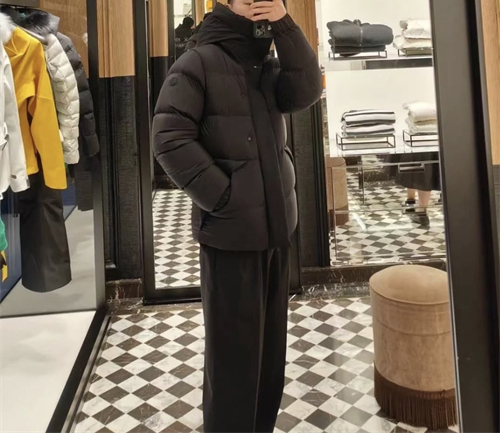 Moncler 몽클레어 마데이라 Madeira 숏 다운 패딩 자켓 레플리카 5번 이미지 - 의류 | 세미샵 레플리카 사이트