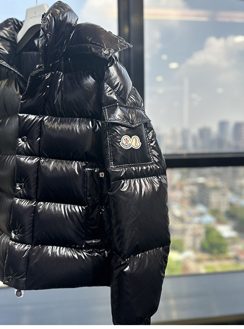 Moncler 몽클레어 마야 Maya 70 숏 다운 패딩 자켓 레플리카 4번 이미지 - 의류 | 세미샵 레플리카 사이트