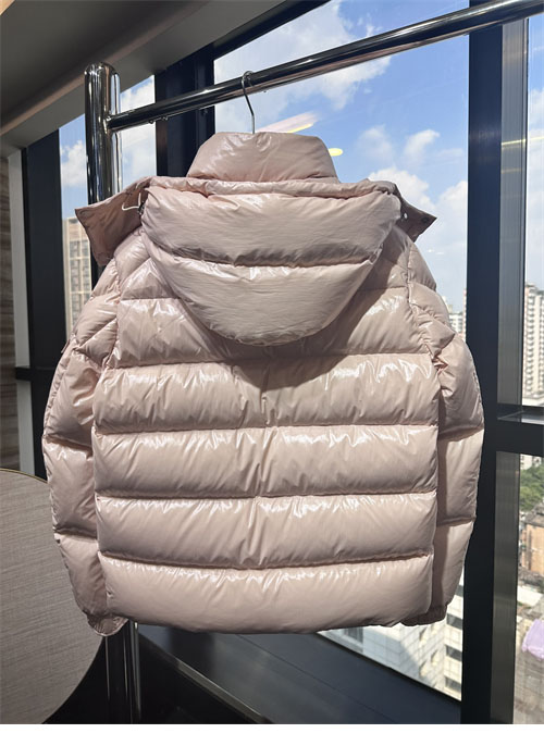 Moncler 몽클레어 마야 Maya 70 숏 다운 패딩 자켓 레플리카 6번 이미지 - 의류 | 세미샵 레플리카 사이트