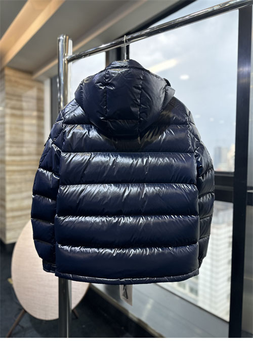 Moncler 몽클레어 마야 Maya 숏 다운 패딩 자켓 레플리카 15번 이미지 - 의류 | 세미샵 레플리카 사이트