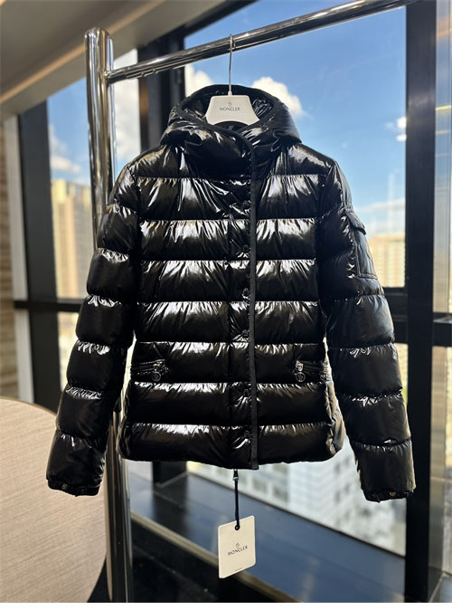 Moncler 몽클레어 바란테 Barante 여성 숏 다운 패딩 자켓 레플리카 4번 이미지 - 의류 | 세미샵 레플리카 사이트