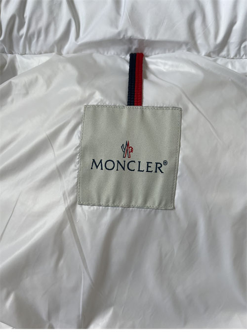 Moncler 몽클레어 베제르 Vezere 숏 패딩 다운 자켓 레플리카 12번 이미지 - 의류 | 세미샵 레플리카 사이트