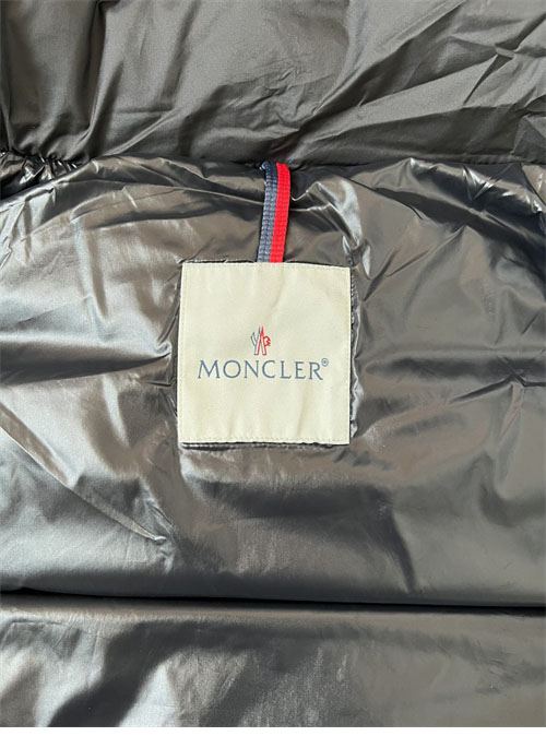 Moncler 몽클레어 베제르 Vezere 숏 패딩 다운 자켓 레플리카 30번 이미지 - 의류 | 세미샵 레플리카 사이트