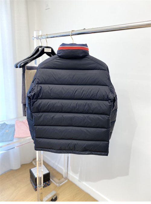 Moncler 몽클레어 보르네 Bourne 패딩 다운 자켓 레플리카 10번 이미지 - 의류 | 세미샵 레플리카 사이트