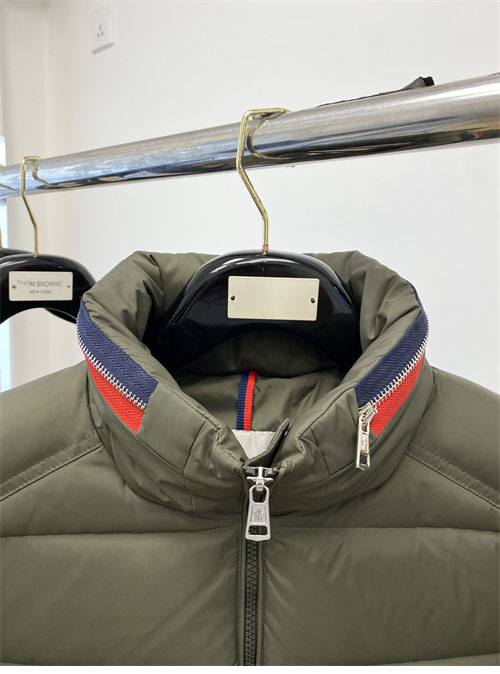 Moncler 몽클레어 보르네 Bourne 패딩 다운 자켓 레플리카 12번 이미지 - 의류 | 세미샵 레플리카 사이트