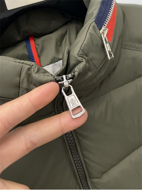 Moncler 몽클레어 보르네 Bourne 패딩 다운 자켓 레플리카 14번 이미지 - 의류 | 세미샵 레플리카 사이트