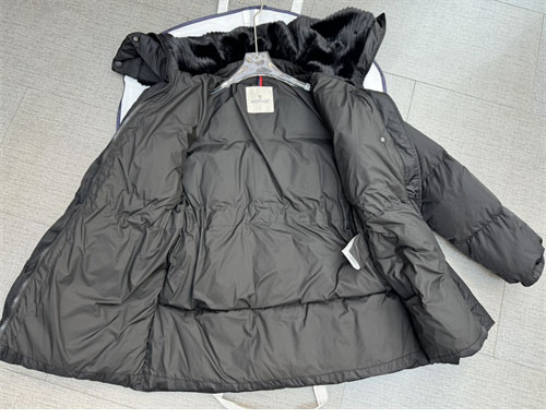 Moncler 몽클레어 브루노 Bruneaux 벨티드 패딩 다운 코트 레플리카 5번 이미지 - 의류 | 세미샵 레플리카 사이트