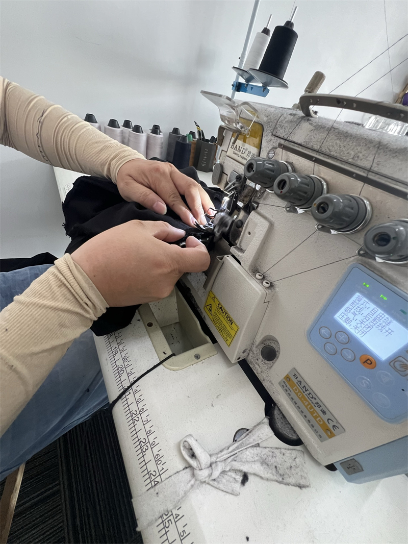 몽클레어 몽클레어 블랙 로고 패치 코튼 후디 （세븐） 레플리카 26번 이미지 - 의류 | 세미샵 레플리카 사이트