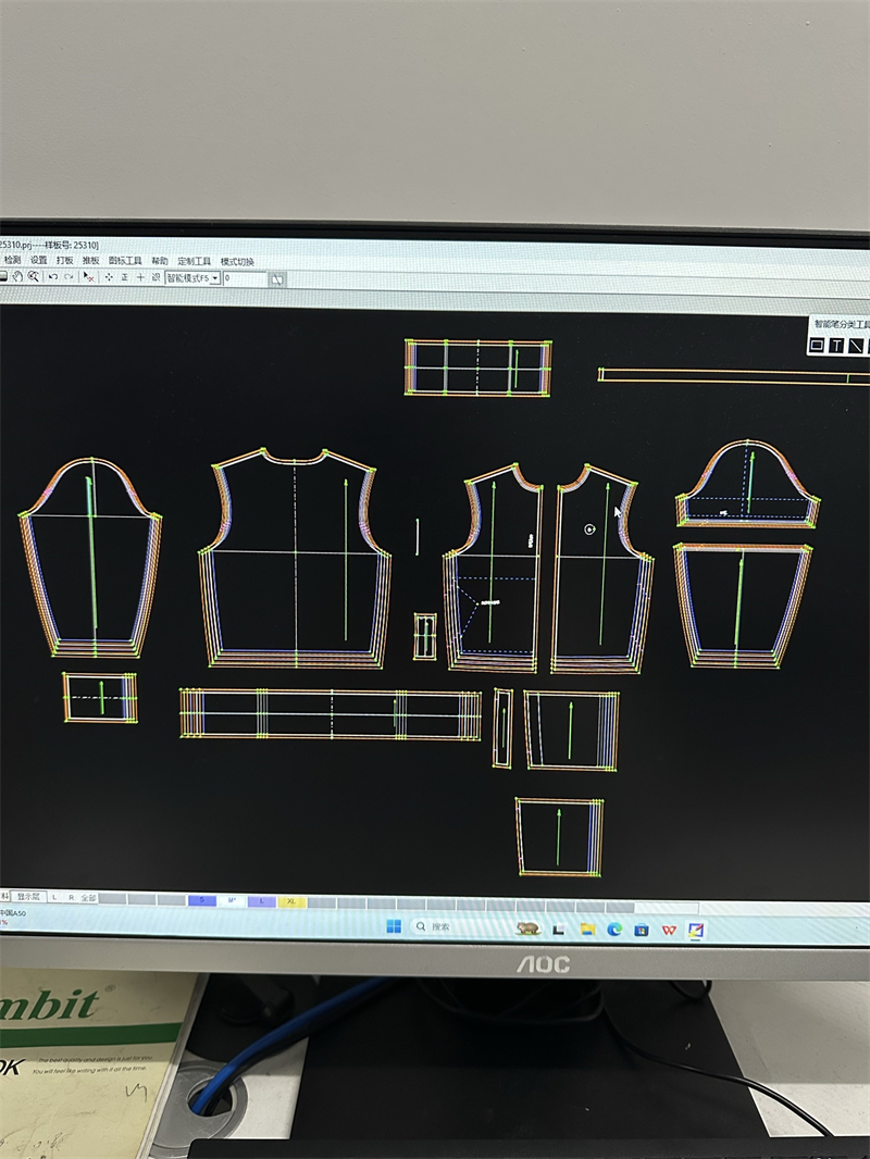 Moncler 몽클레어 블랙 와펜 아플리케 집업 자켓 레플리카 22번 이미지 - 의류 | 세미샵 레플리카 사이트