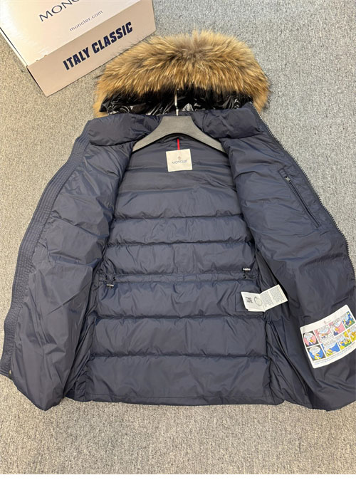 Moncler 몽클레어 쉐브르즈 Chevreuse 숏 다운 패딩 레플리카 6번 이미지 - 의류 | 세미샵 레플리카 사이트