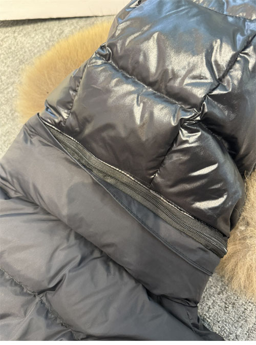 Moncler 몽클레어 쉐브르즈 Chevreuse 숏 다운 패딩 레플리카 18번 이미지 - 의류 | 세미샵 레플리카 사이트