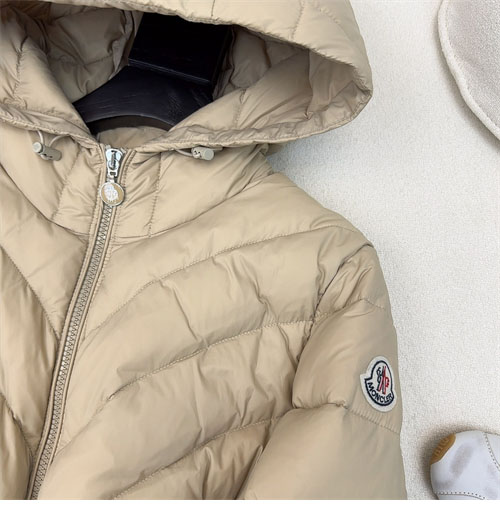 Moncler 몽클레어 아르젠노 Argenno 숏 패딩 다운 자켓 레플리카 11번 이미지 - 의류 | 세미샵 레플리카 사이트