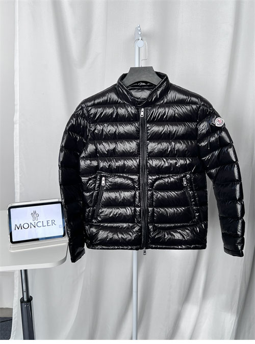 Moncler 몽클레어 아코러스 Acorus 숏 다운 경량 패딩 자켓 레플리카 11번 이미지 - 의류 | 세미샵 레플리카 사이트